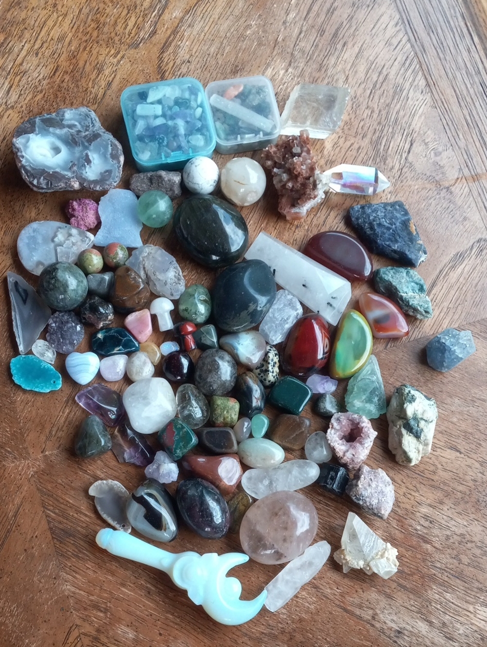 Assorted Polished Gemstone and Crystal  Mix!!!!